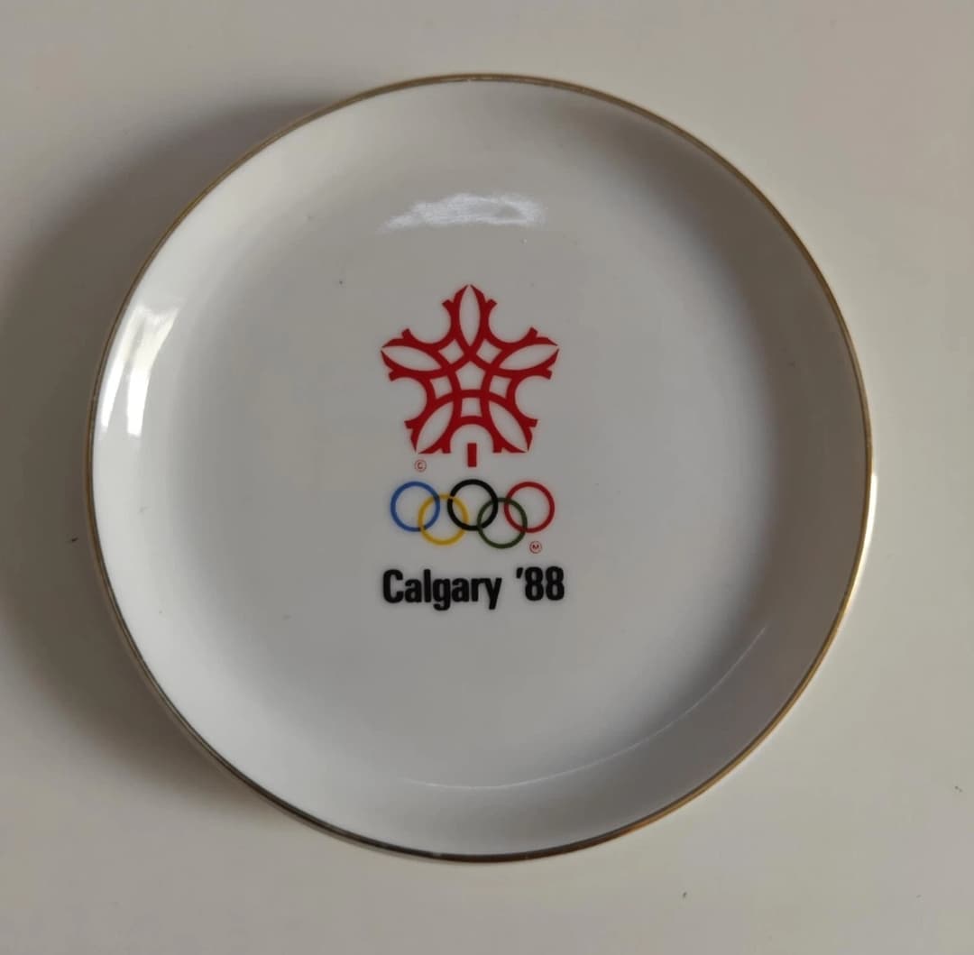 Vintage 1988 Calgary Winter Olympics Collector Plate Souvenir 4" Diameter