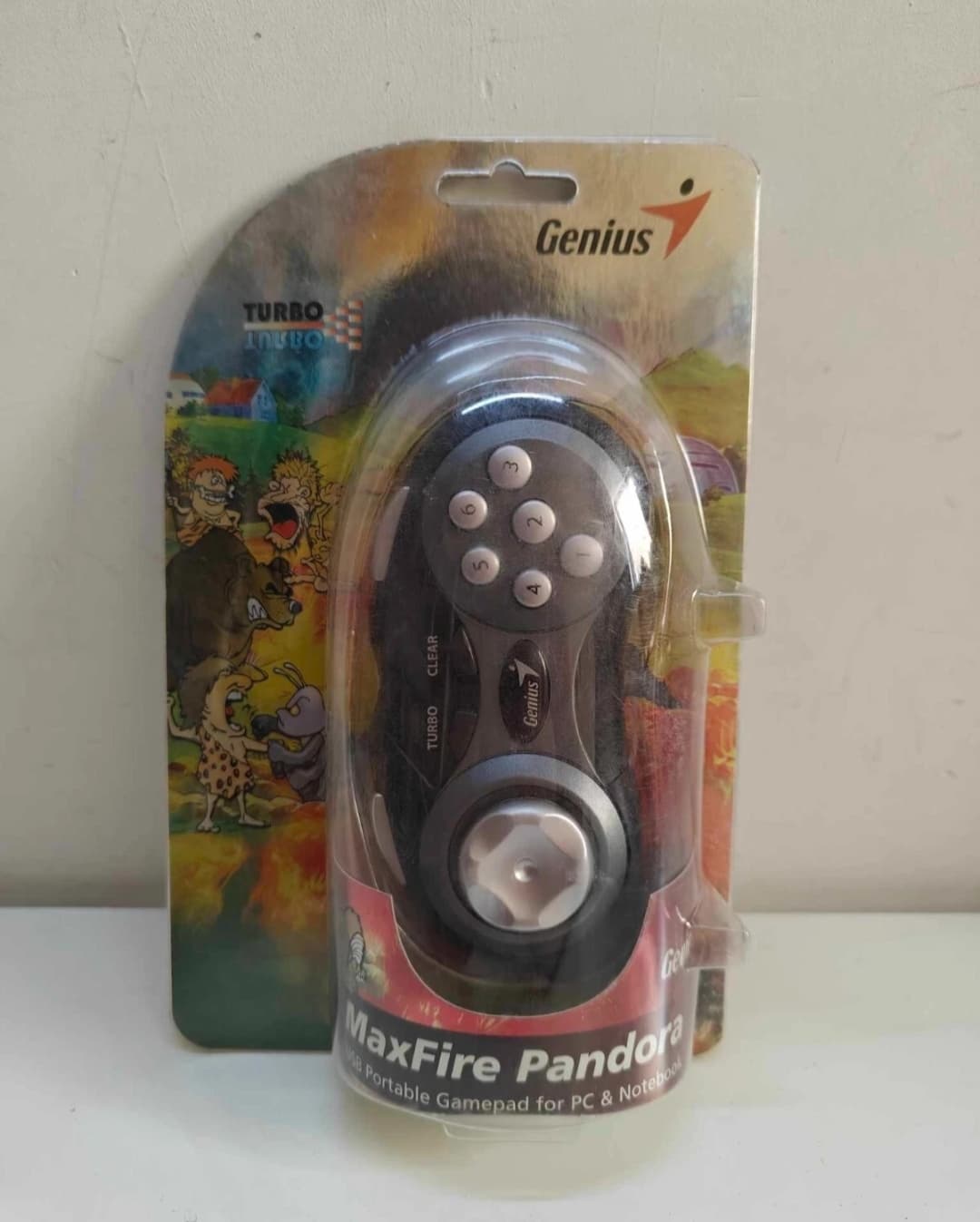 Genius Maxfire Pandora USB Portable Gamepad For PC & Notebook