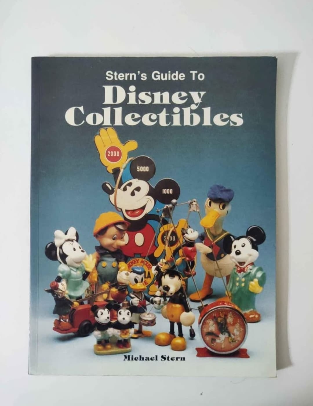 Stern' Guide to Disney's Collectibles Book Price Guide 1989