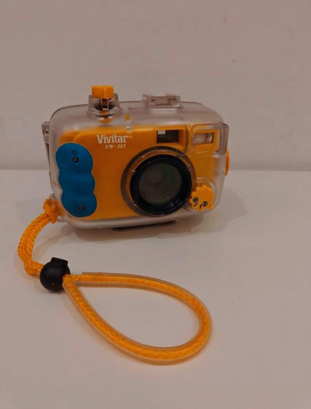 Vivitar EW-303 Underwater Film Camera with Case