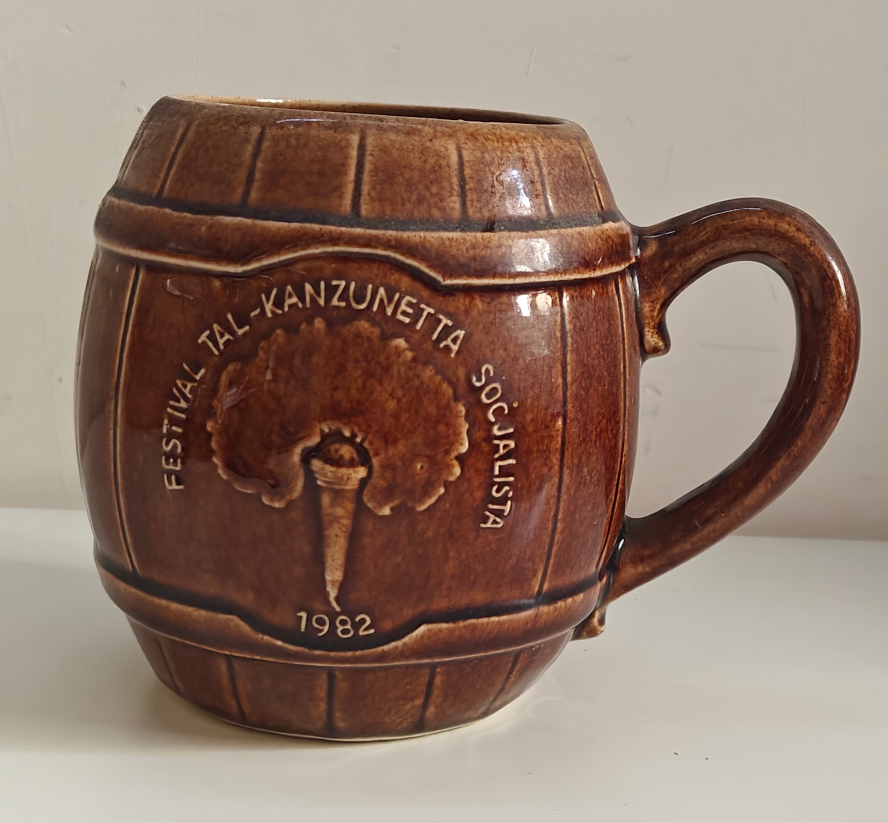 Rare 1982 Festival Tal-Kanzunetta Socjalista Ceramic Barrel Mug - Wardakanta Memorabilia