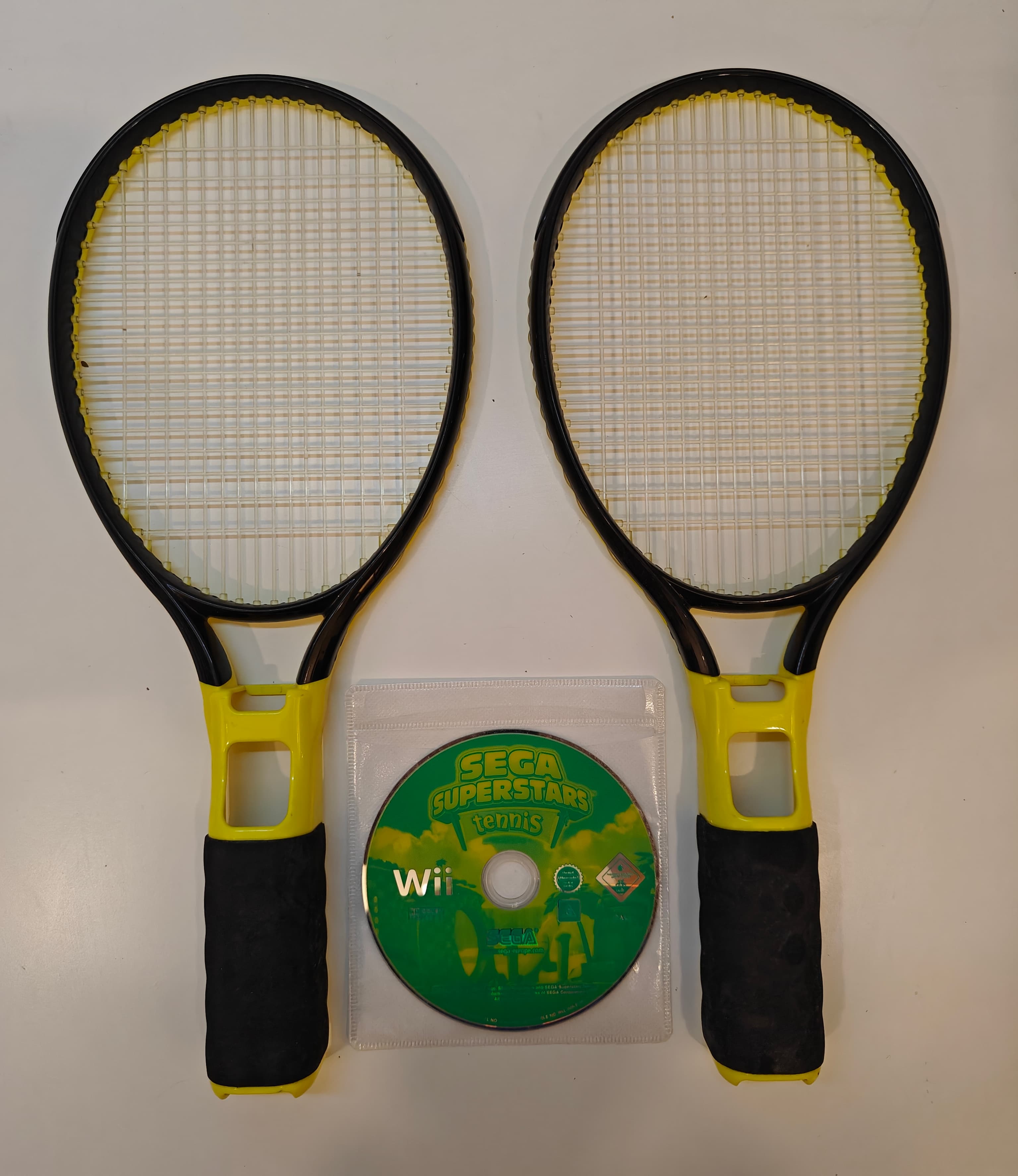 Nintendo Wii Sega Tennis Rackets + Sega Superstars Tennis Game