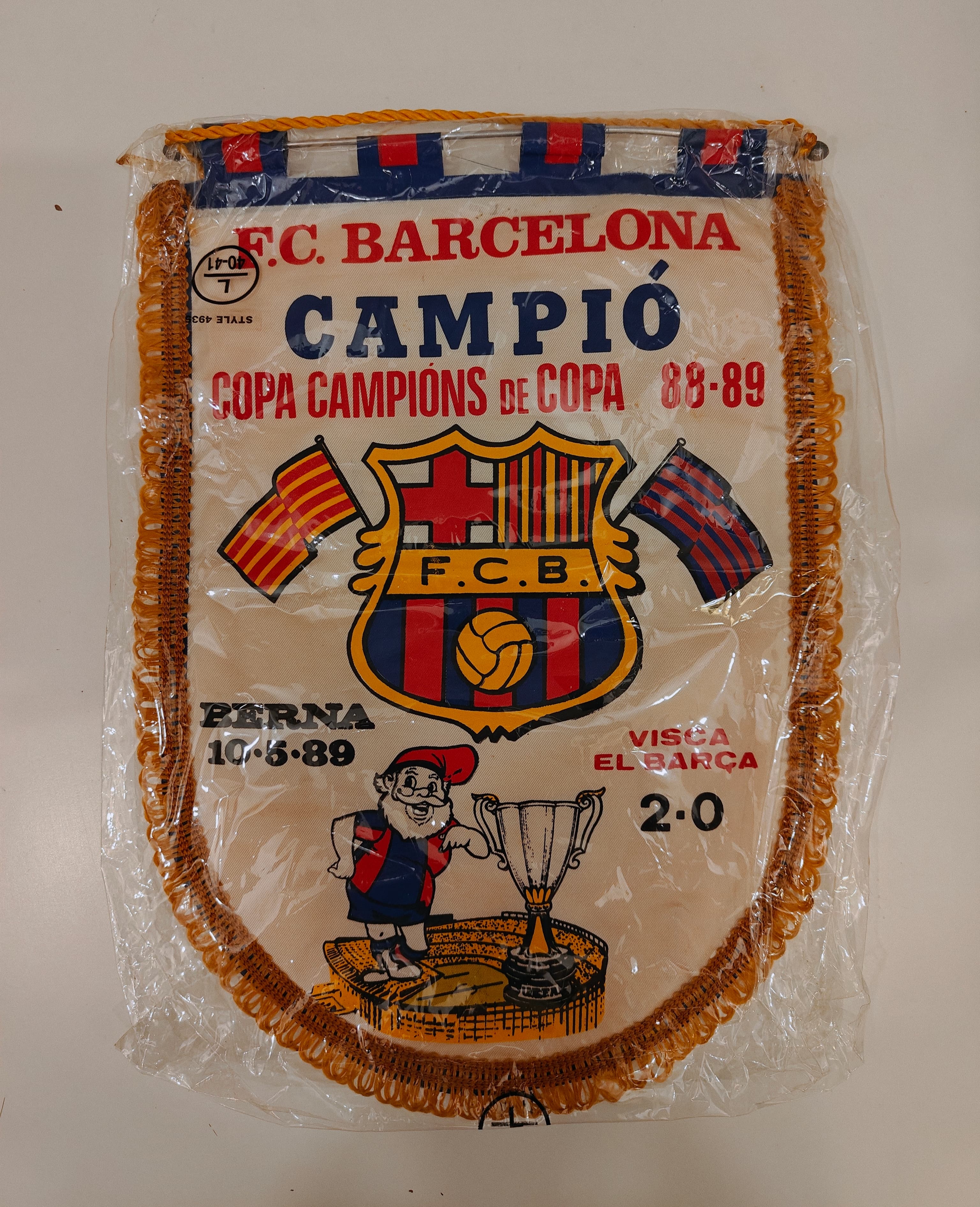 Vintage 1989 FC Barcelona "Campió" European Cup Winners' Cup Final Pennant - Bern 2-0 vs Sampdoria