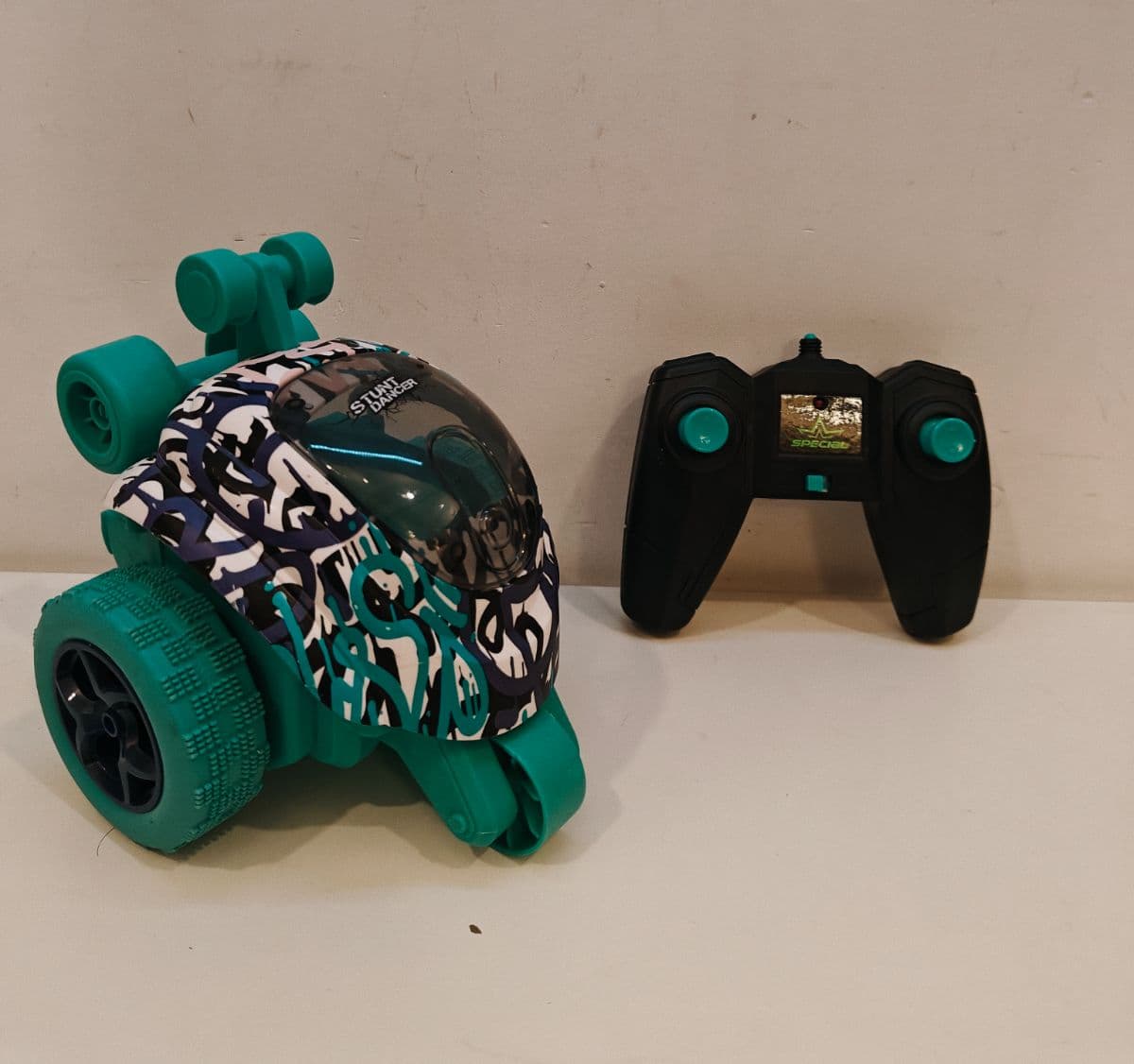 Stunt Dancer Remote Control Car