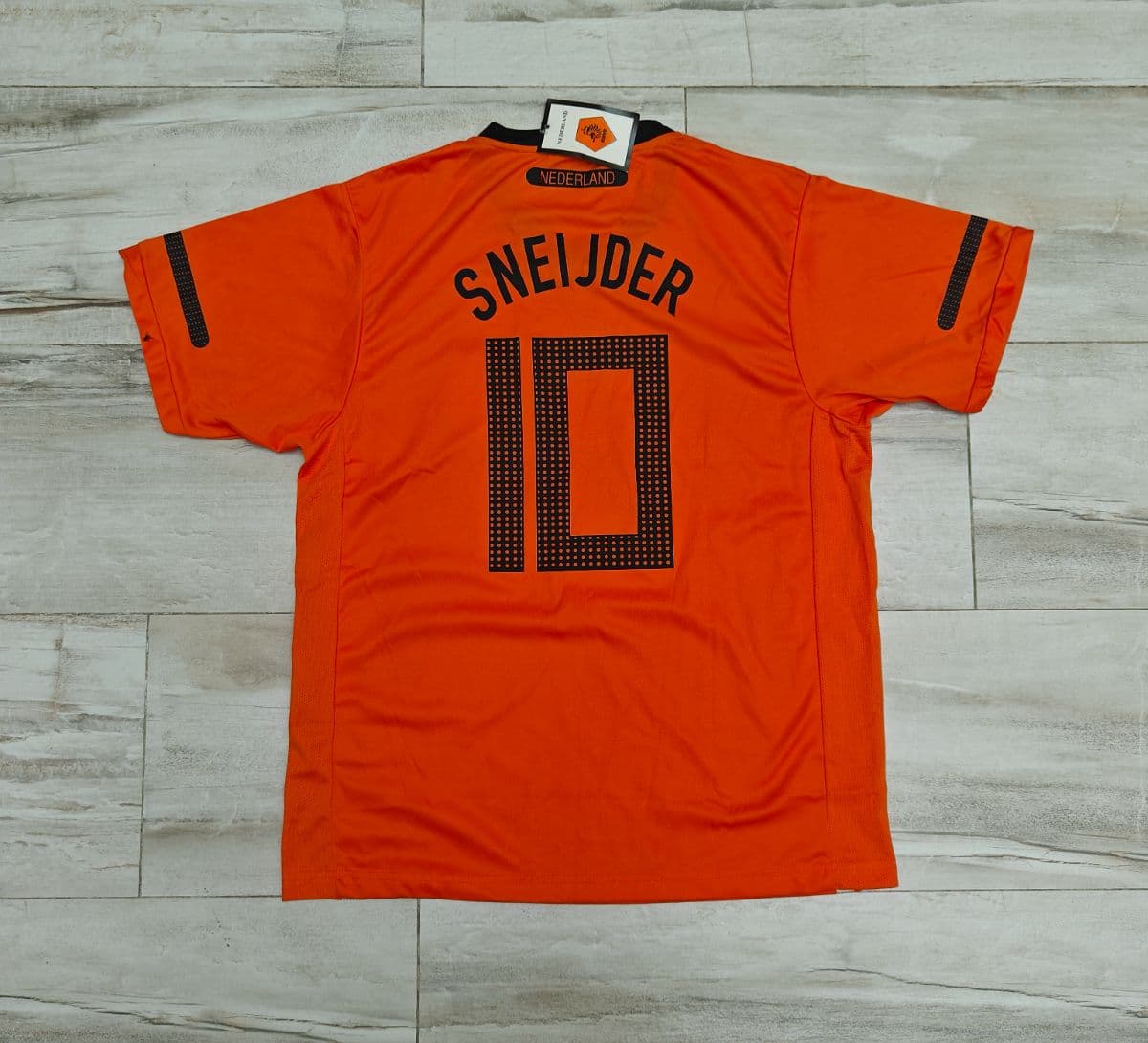 Netherlands Home Kit 2010 Wesley Sneijder #10 Retro Jersey Football Shirt - Size Medium