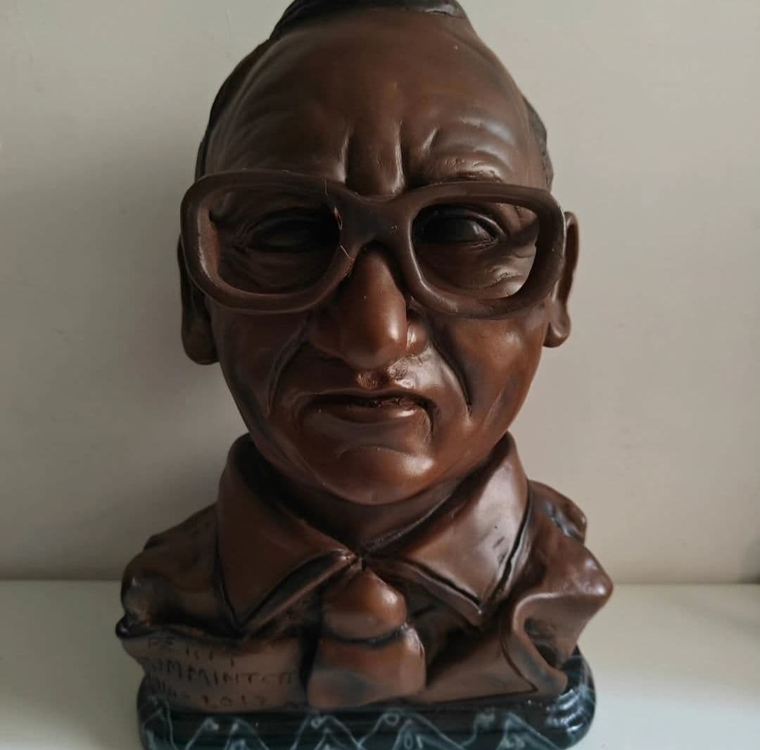 Perit Dom Mintoff 1916 - 2012 Bust