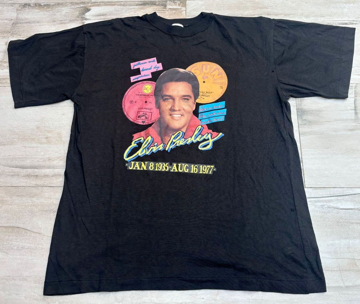 Vintage Elvis Presley T Shirt Medium Single Stitch 90s Memorial Record Cut Tag