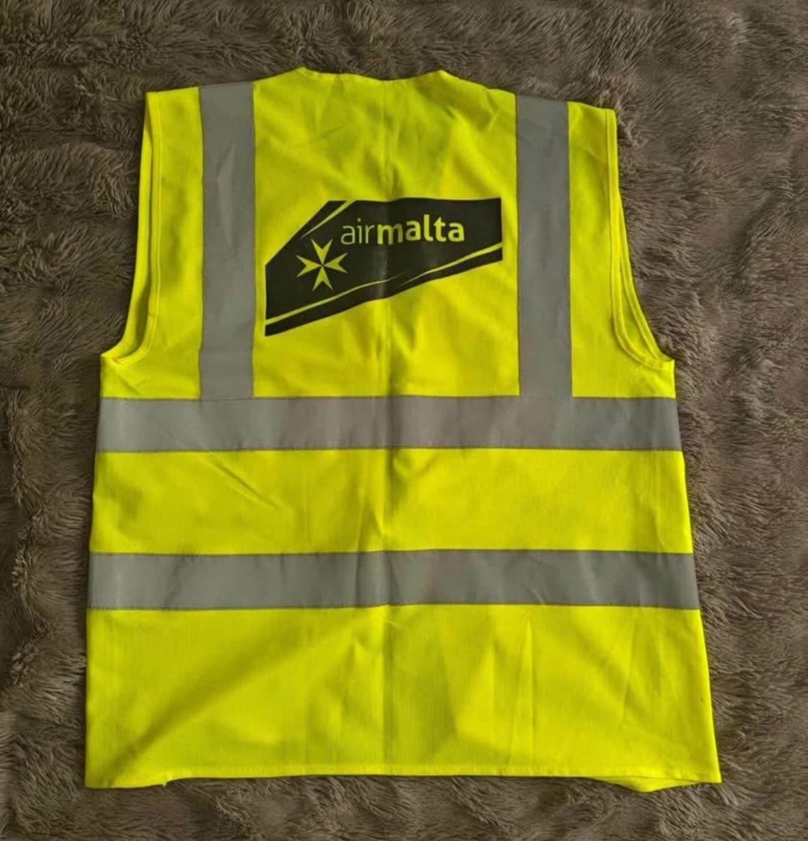 Air Malta Hi-Vis Neon Yellow Safety Vest Airline Ground Crew Bib Size Small
