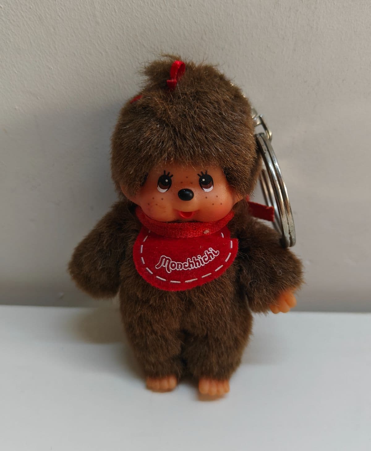 Vintage Monchhichi 4" Keychain – Original Sekiguchi Plush with Red Bib