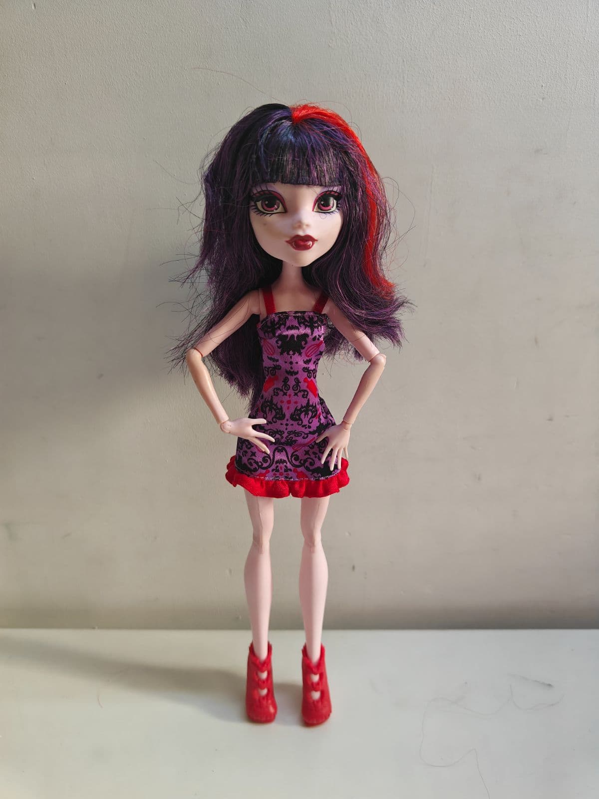 2014 Monster High Ghoul Fair Elissabat Daughter of a Vampire