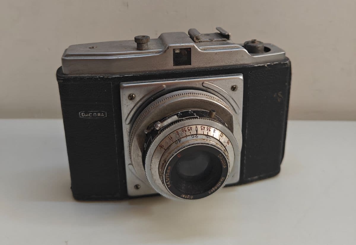 Vintage Dacora Digna 120 Film Camera Untested
