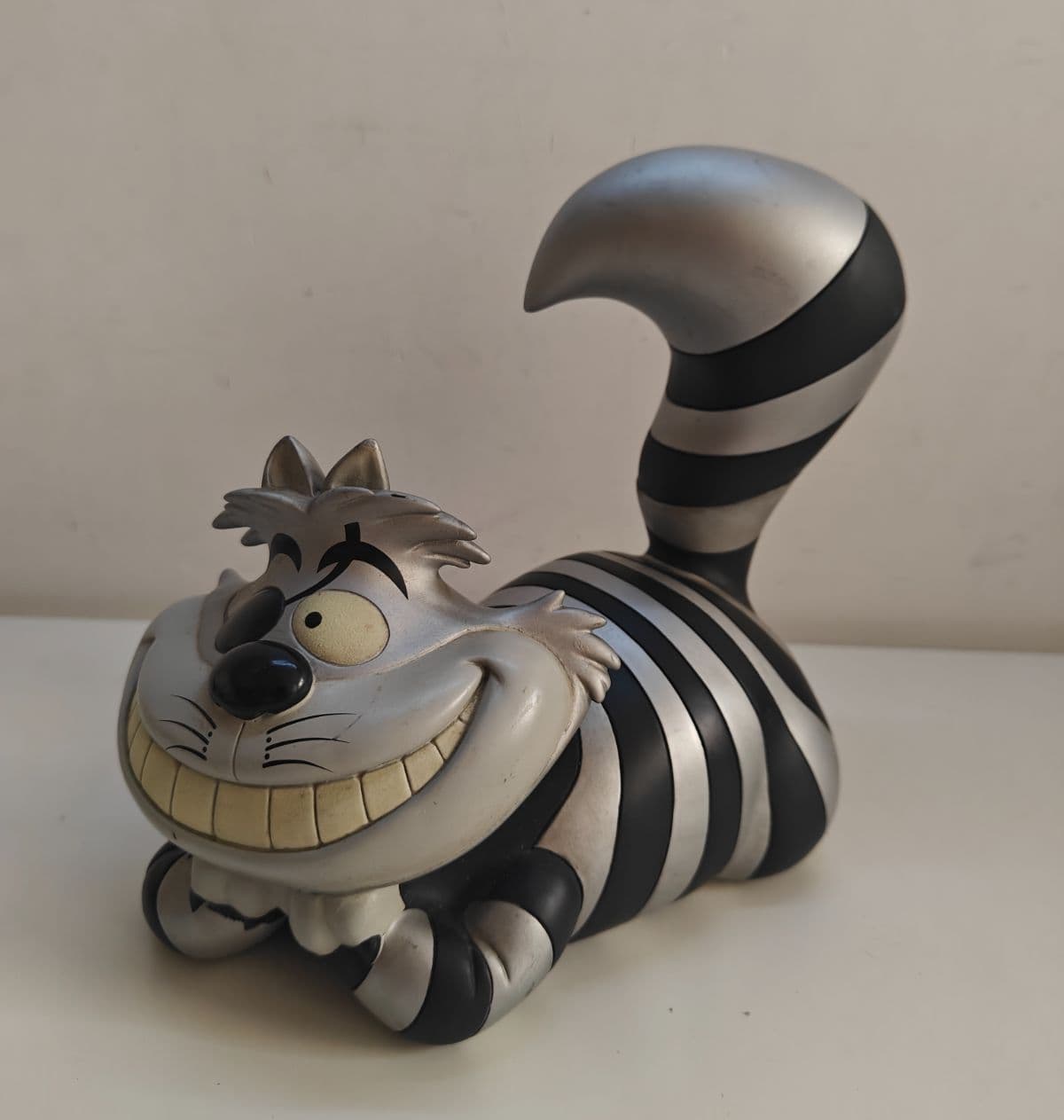 Disney Span of Sunset Cheshire Cat Vinyl Figure Cheshire Nation Raiders NO BOX