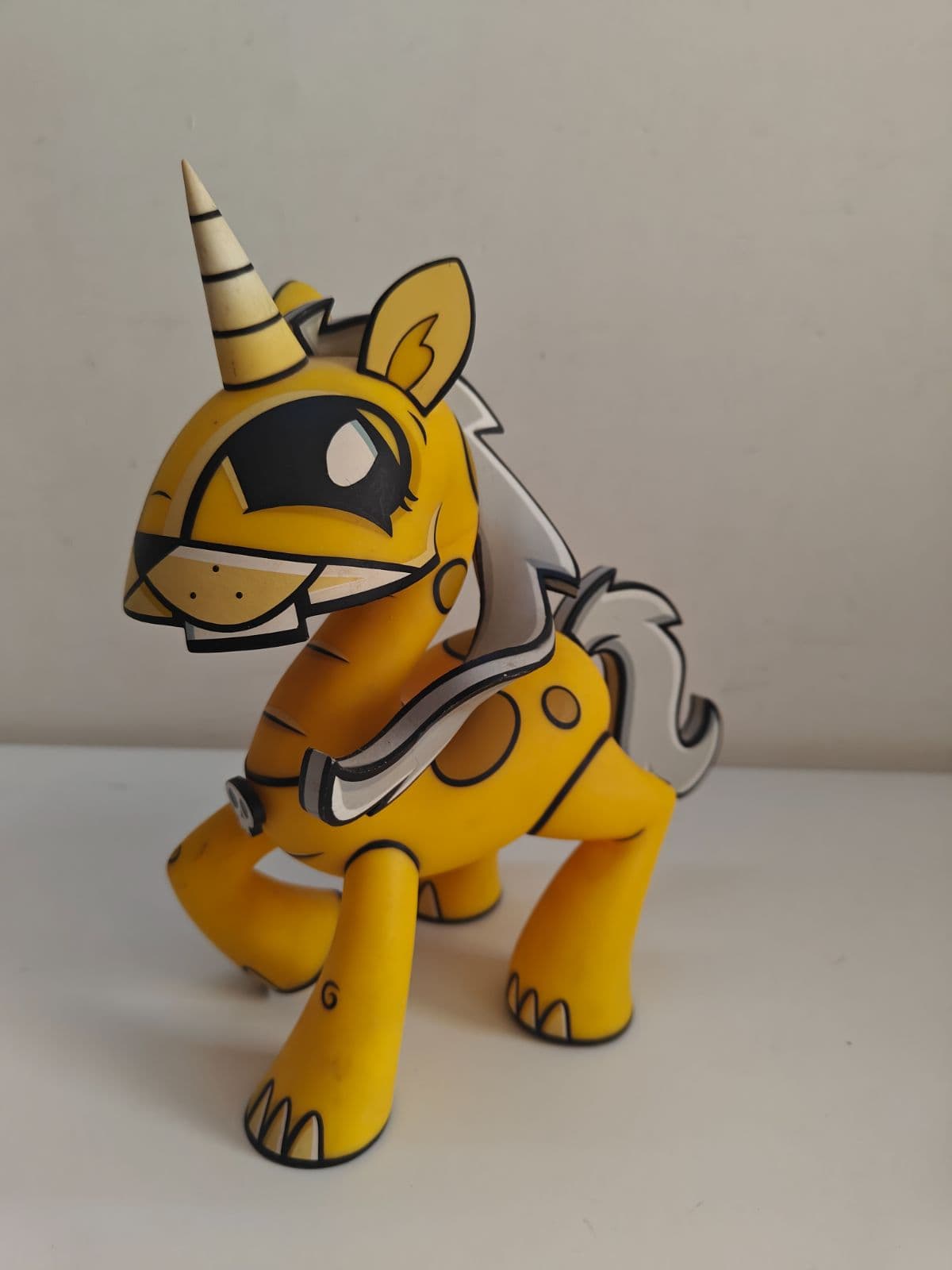 Kidrobot Joe Ledbetter Unicornasaurus Yellow 8" Vinyl Art Toy Figure JLED 2008