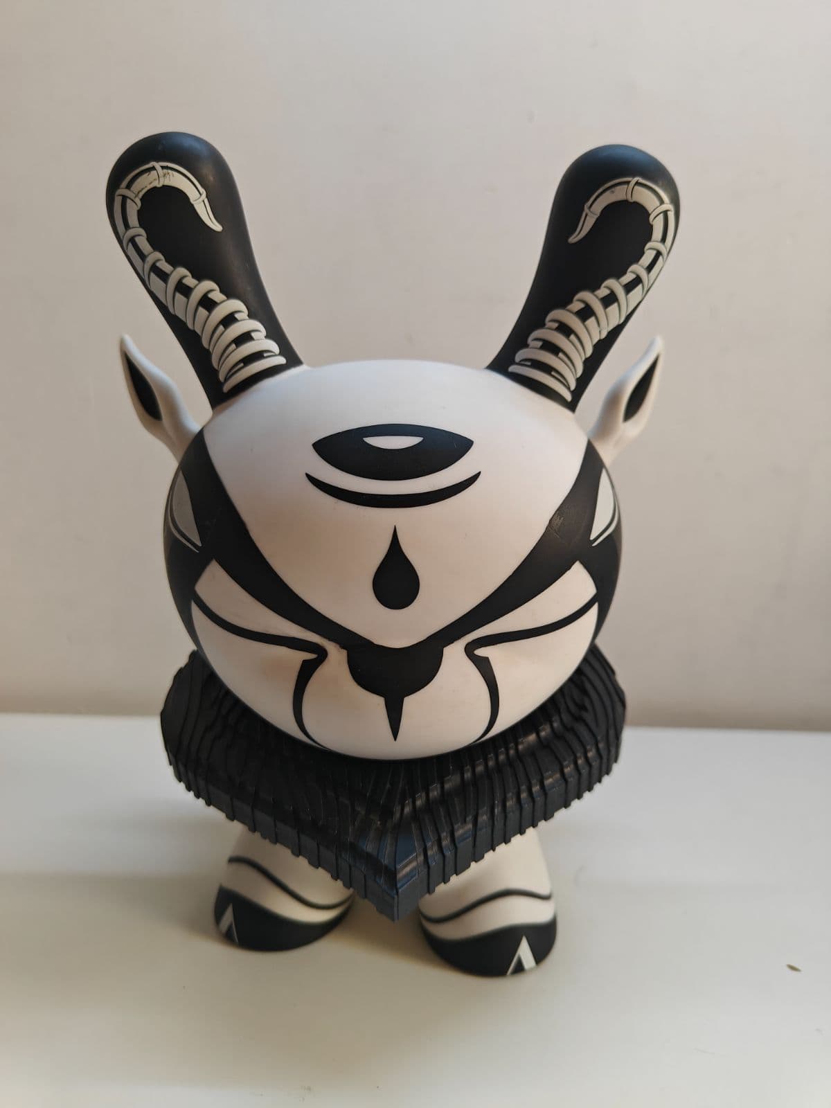 Kidrobot Colus The Hunted 8” Dunny Vinyl Art Toy Figure Rare Limited 1250