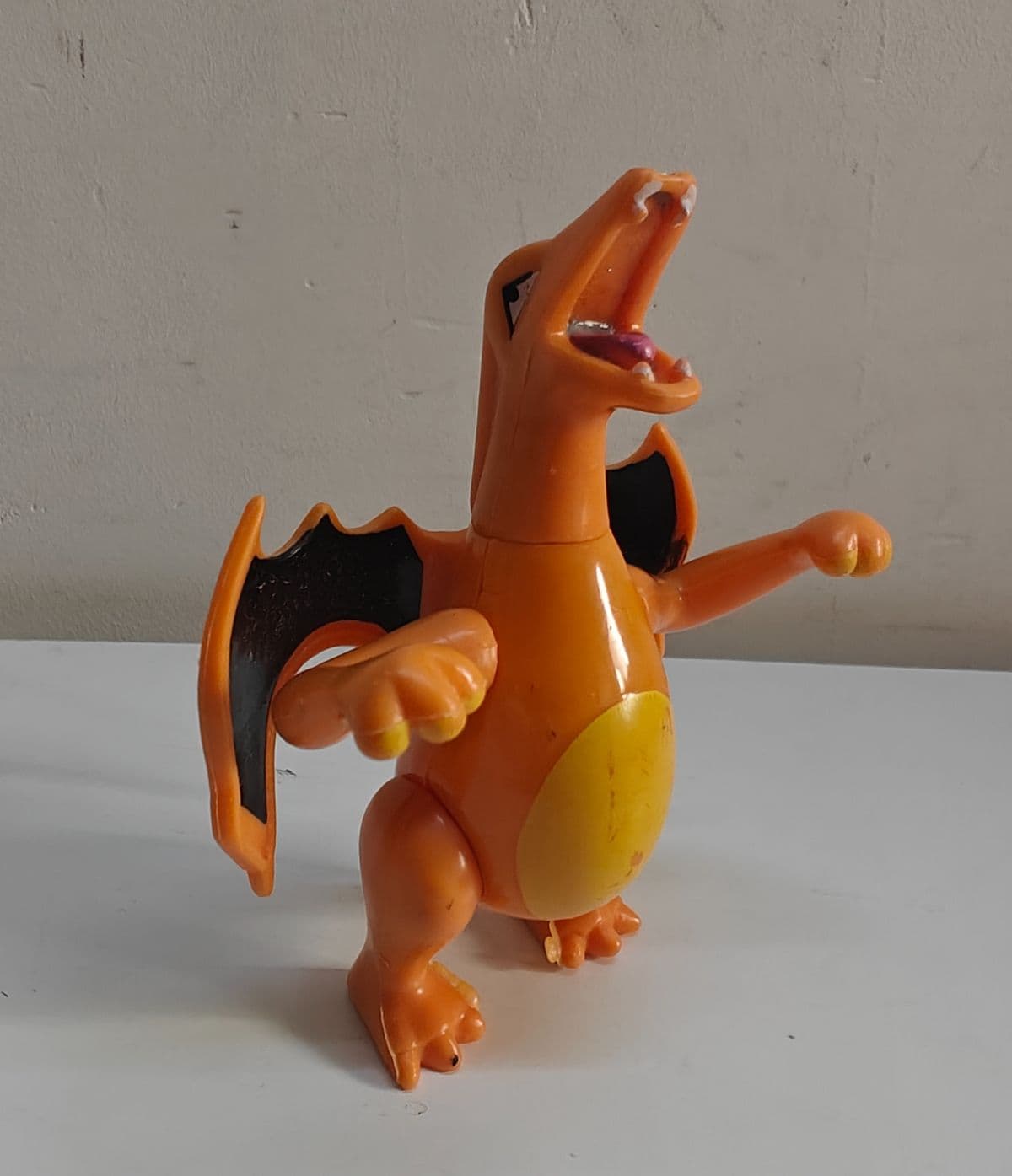 Vintage Pokémon Charizard 4" Action Figure (Missing Tail)