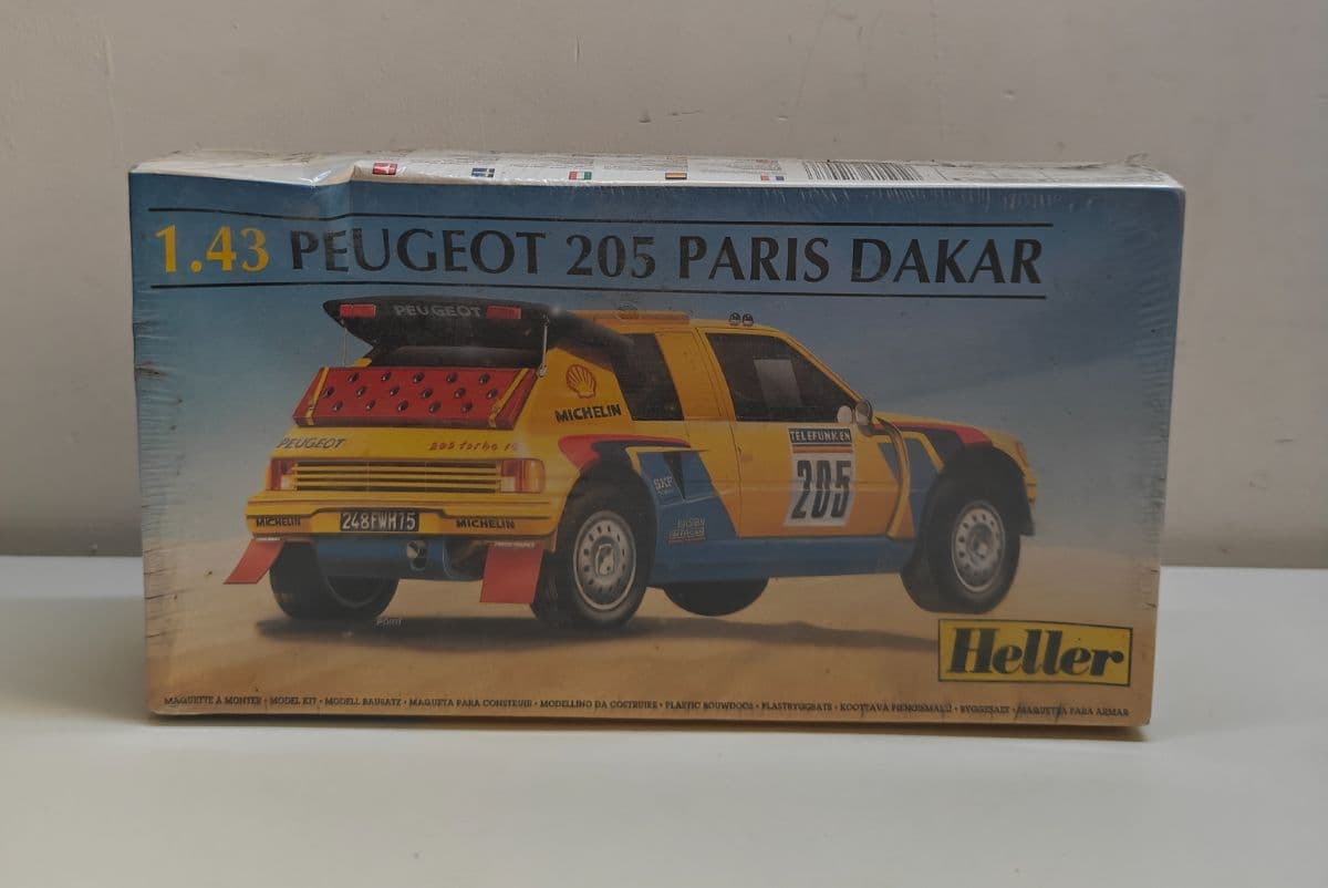 Heller 1:43 Peugeot 205 Paris Dakar Plastic Model Kit Brand New Sealed