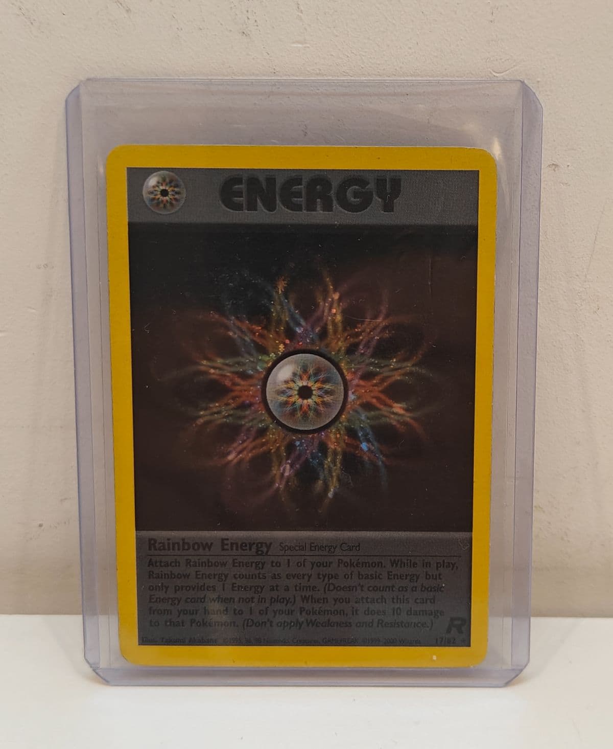2000 Vintage Pokemon Rainbow Energy Holographic 17/82 - Unlimited