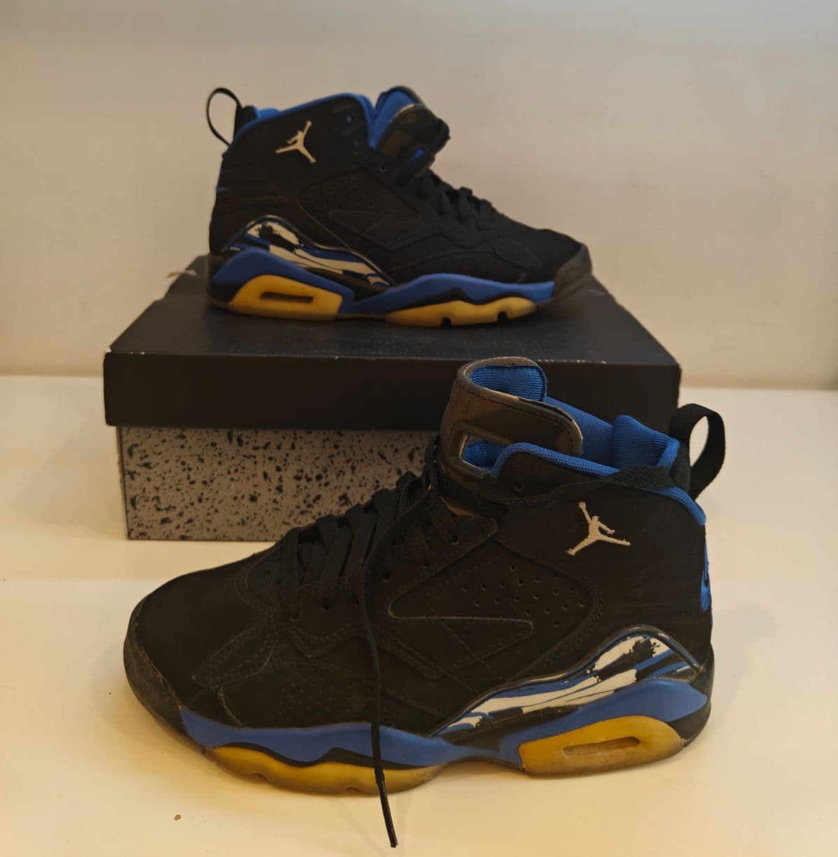 Nike Air Jordan Jumpman MVP Black Varsity Royal FB9019-004 UK 4 EU 37.5 Boxed