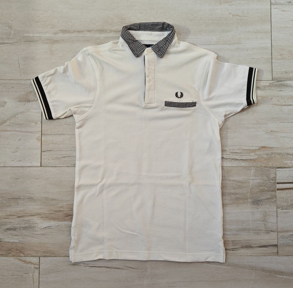 Authentic Fred Perry Gingham Trim Polo Shirt White – Size XS