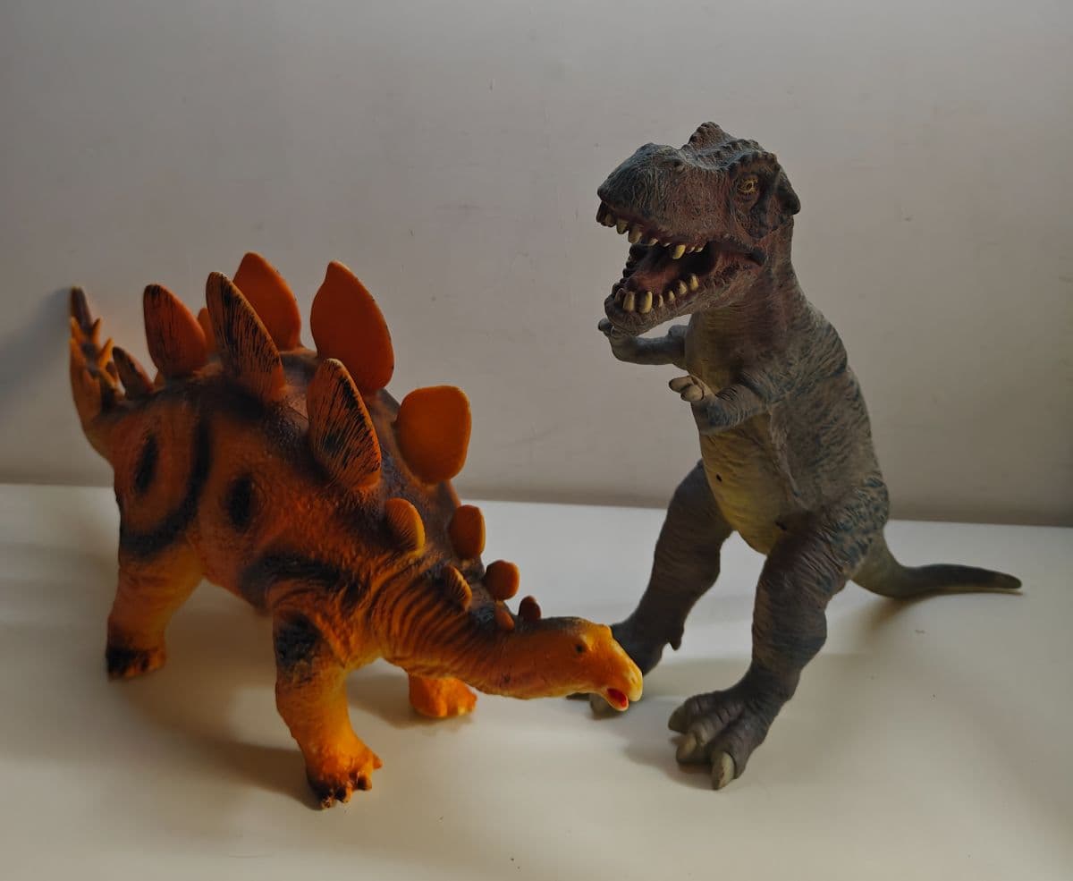 Set of 2 Big Dinosaur Figures – Tyrannosaurus & Stegosaurus