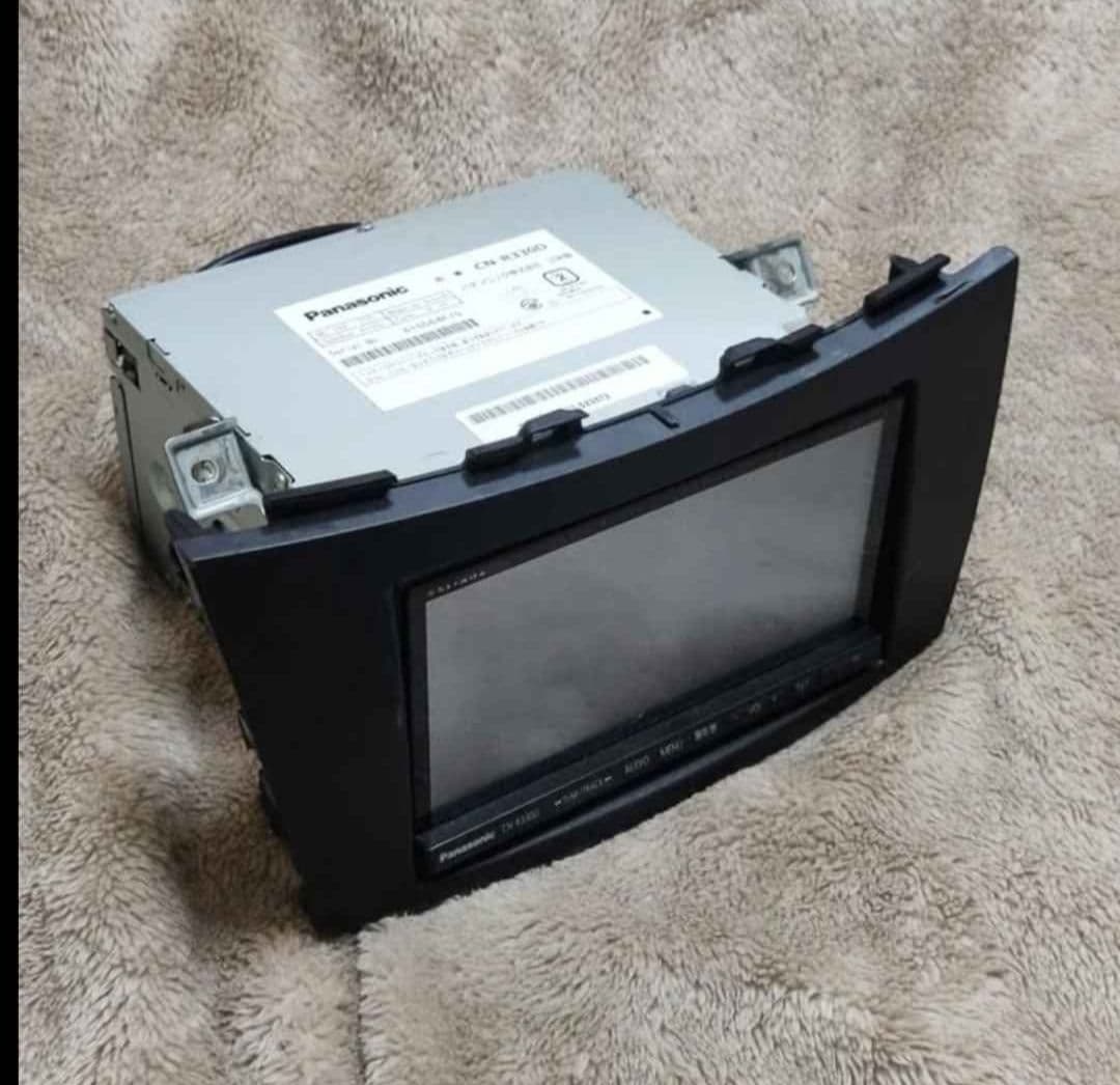 Panasonic CN-R330D Strada 2015 Model Year 7V Type Car Navigation Digital Terrestrial TV / DVD / CD
